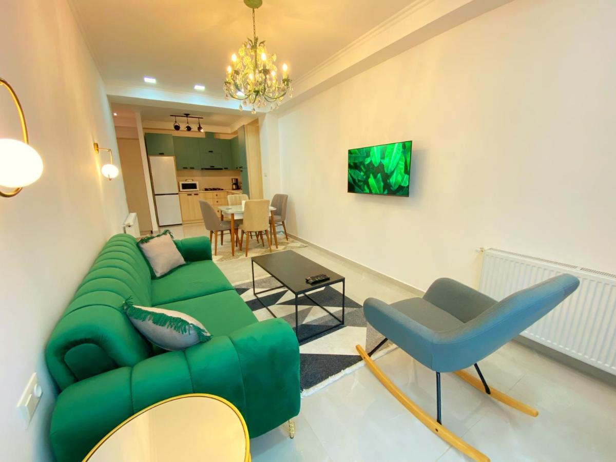 City Heart Luxury Apartment 쿠타이시 외부 사진