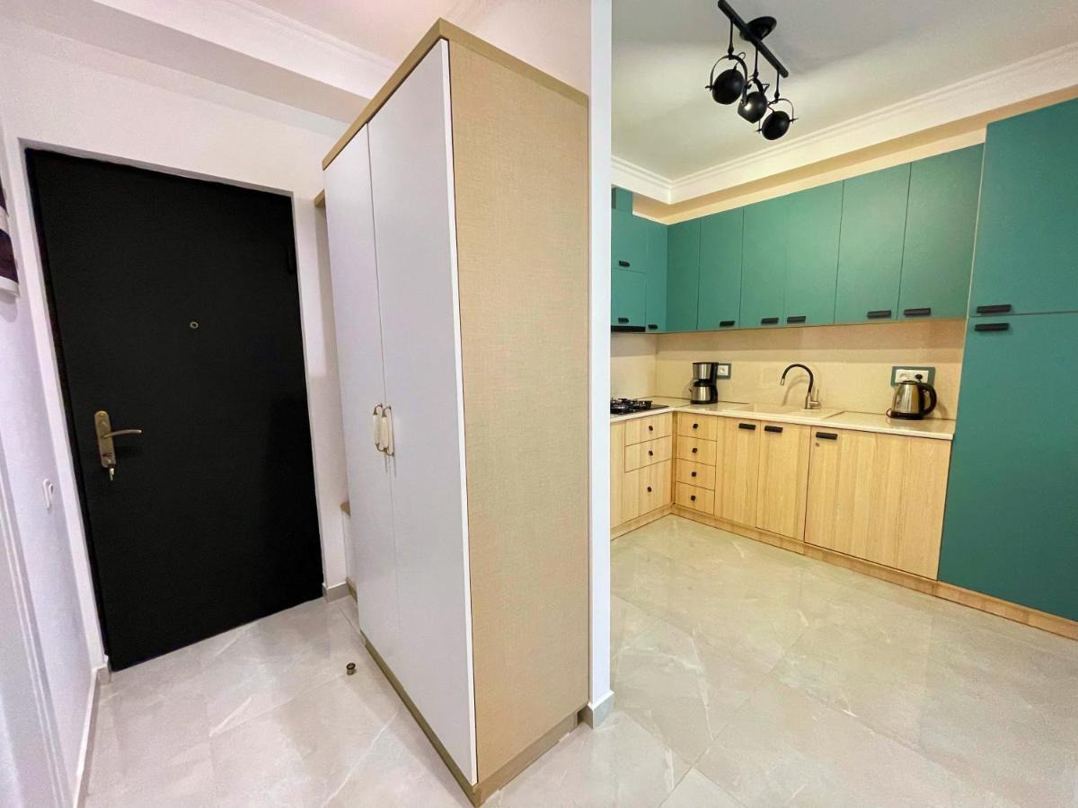 City Heart Luxury Apartment 쿠타이시 외부 사진