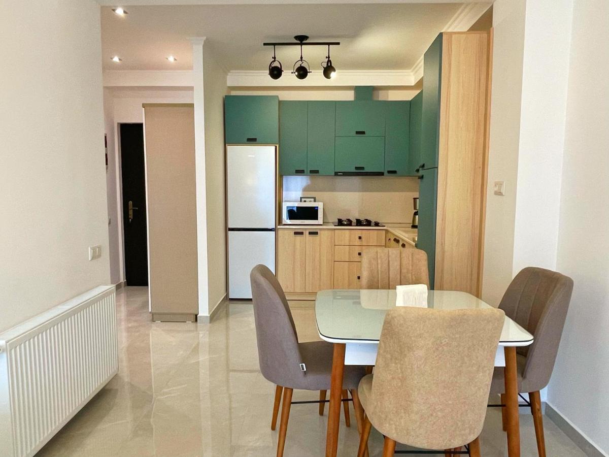 City Heart Luxury Apartment 쿠타이시 외부 사진