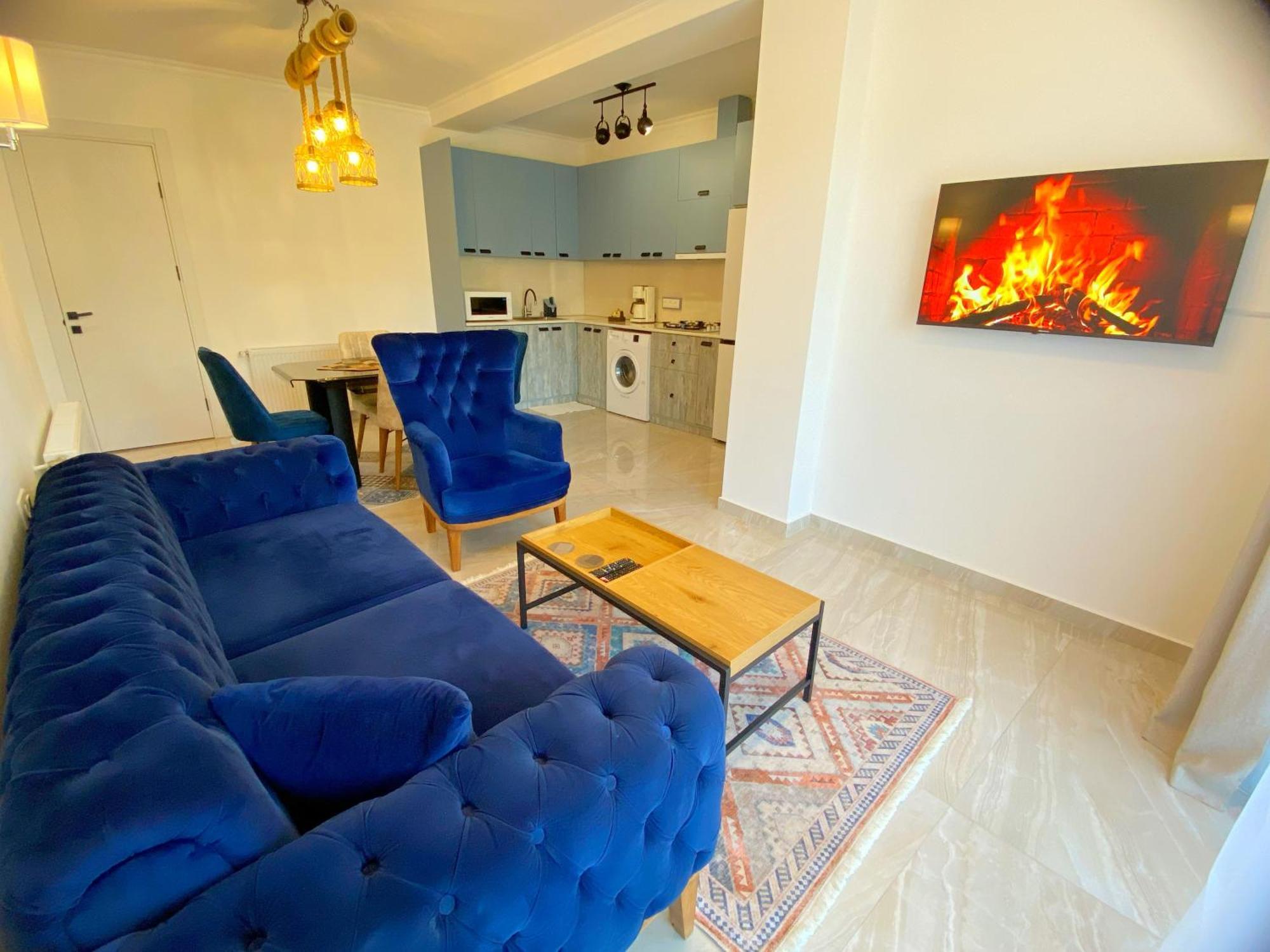 City Heart Luxury Apartment 쿠타이시 외부 사진